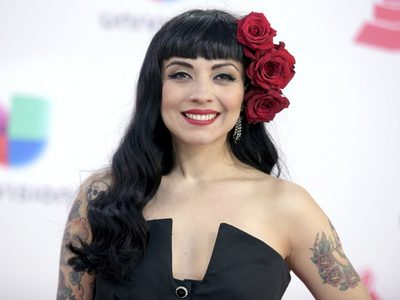 Con un “voto de confianza a las mujeres”, Mon Laferte rechazó a Plácido Domingo