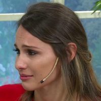 Pampita llora desconsoladamente tras el tremendo momento que está viviendo ¡Desbordada!