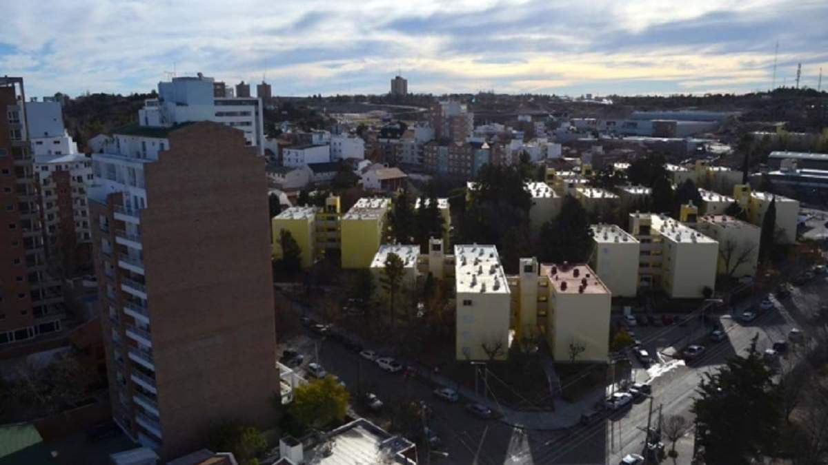 Jueves de buen clima en Neuquén capital. Fuente: (Facebook)