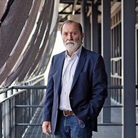 Epigmenio Ibarra y el préstamo para sus estudios de cine y tv