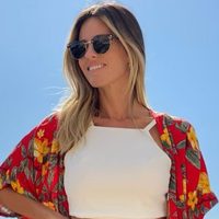 "¡Todo a la vista!" Rocío Guirao Díaz separó las piernas y... ¡Se corrió su bikini!