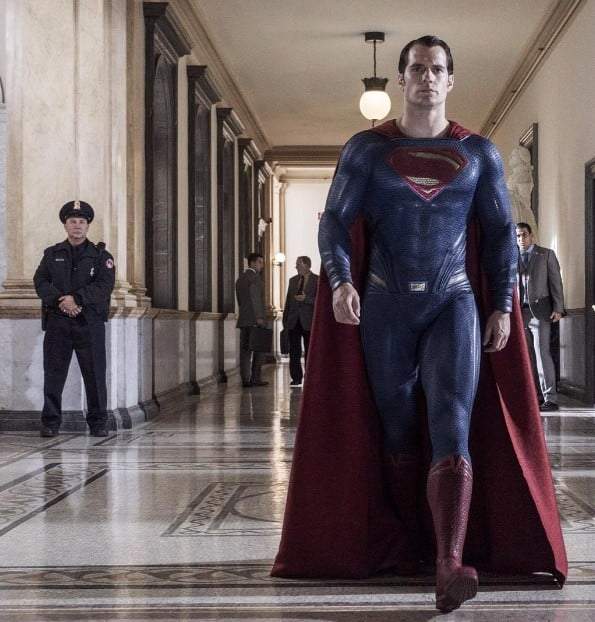 Henry Cavill como Superman