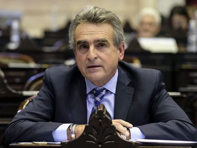 AFI: el Gobierno oficializó la designación de Agustín Rossi