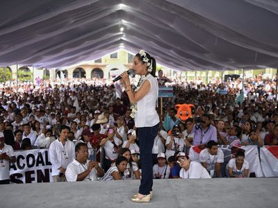 Sheinbaum; acarreos, apoyos oficiales… y mentiras