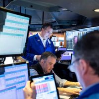 Los bonos argentinos treparon y cayó el riesgo país tras el análisis crediticio de Fitch Rating