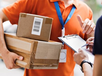 Las compras de argentinos al exterior superó los US$100 millones en marzo