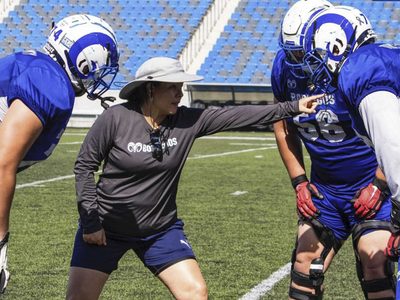 Gabriela Martínez, primera coach de la ONEFA: “Siempre le mentí a mis padres para irme a jugar”