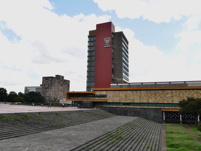 UNAM alerta sobre intento de fraudes a estudiantes con el uso de dominios falsos