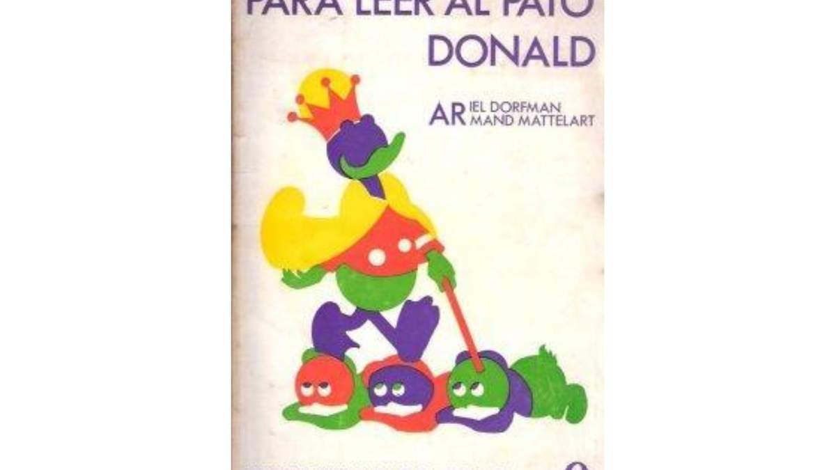 Un ejemplar de "Para leer al Pato Donald"