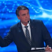 Jair Bolsonaro usó a Fernández, Boric y Petro para atacar a Lula en el primer debate presidencial