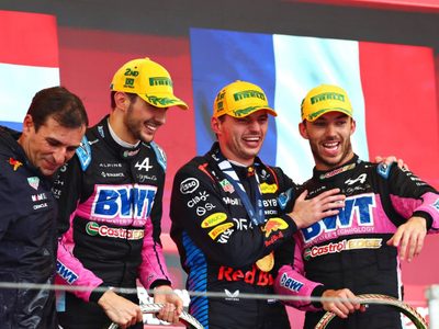 Verstappen remonta y gana el GP de Brasil; “Checo” Pérez terminó en decimoprimer lugar