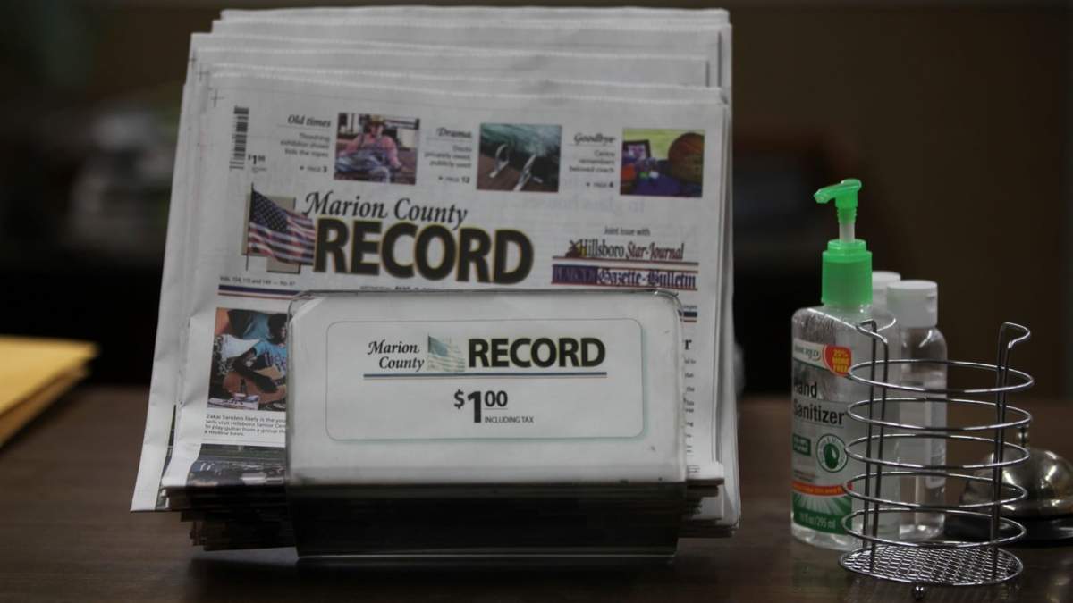 La edición impresa más reciente del semanario Marion County Record