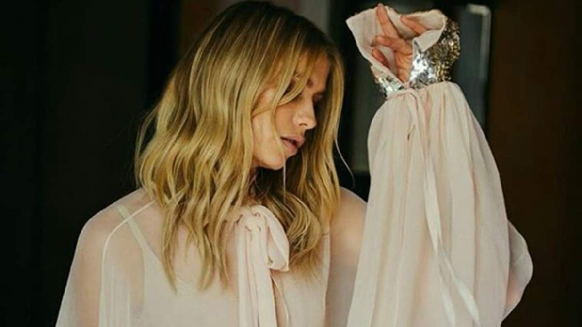 Blusa con moño. Fuente: (Instagram)