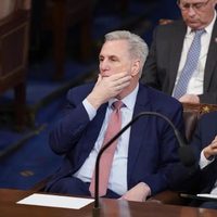 Cámara Baja de EU concluye primera sesión de nueva legislatura sin elegir a su presidente