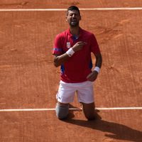 Novak Djokovic conquista su 1er oro olímpico tras vencer a Carlos Alcaraz en la final del tenis