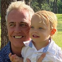 "Se durmió en mis brazos": la tierna foto que compartió Marley junto a Mirko