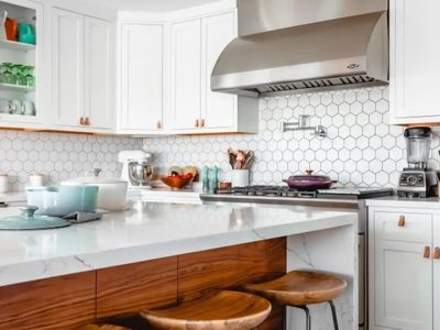 Decoración: opciones prácticas y divertidas para la pared más sufrida de la cocina