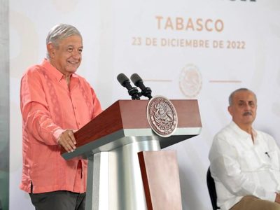 AMLO promete cierre económico en 2022 sin déficit; admite "incremento menor" en la inflación