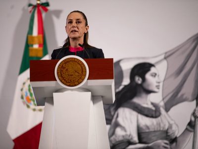 Sheinbaum pide revisar uso de instalaciones del SME para granjas de criptomonedas en Puebla
