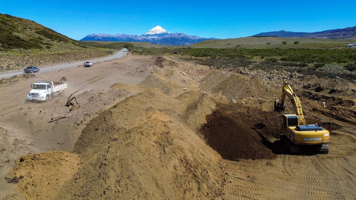 Comenzará a tener asfalto el tramo de la cara sur del volcán Lanín. Fuente: (X)
