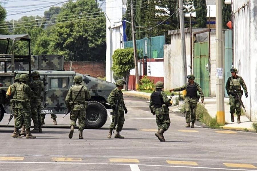 2 Uruguayo de Ayotzinapa 3 w