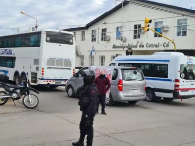 Transportistas de Plaza Huincul exigen que se contraten a empresas locales