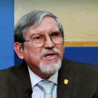 Galardonan a investigador de la UNAM por estudio sobre el veneno de alacranes