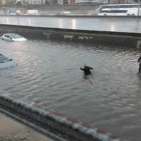 Sorpresa tras el diluvio en el AMBA: barrios anegados, calles colapsadas y alerta por nuevas tormentas