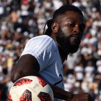 La insólita postura de Emmanuel Adebayor de no querer ayudar ante el coronavirus