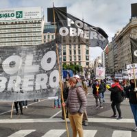 En plena cuarentena: militantes de izquierda se manifestaron en el Obelisco