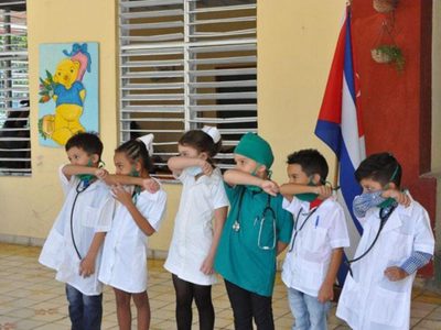 Gritar, golpear o castigar a los niños puede reducir el tamaño de su cerebro, reveló estudio
