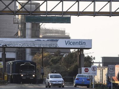 IAE Mosconi: "La expropiación de Vicentin es una decisión inconveniente e inoportuna"