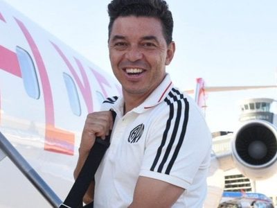 El muñeco Gallardo en su paso por Neuquén dejó un caluroso mensaje a los neuquinos