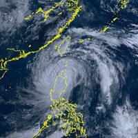 Tifón Doksuri desprende techos de lámina, causa inundaciones y desplaza a miles en Filipinas