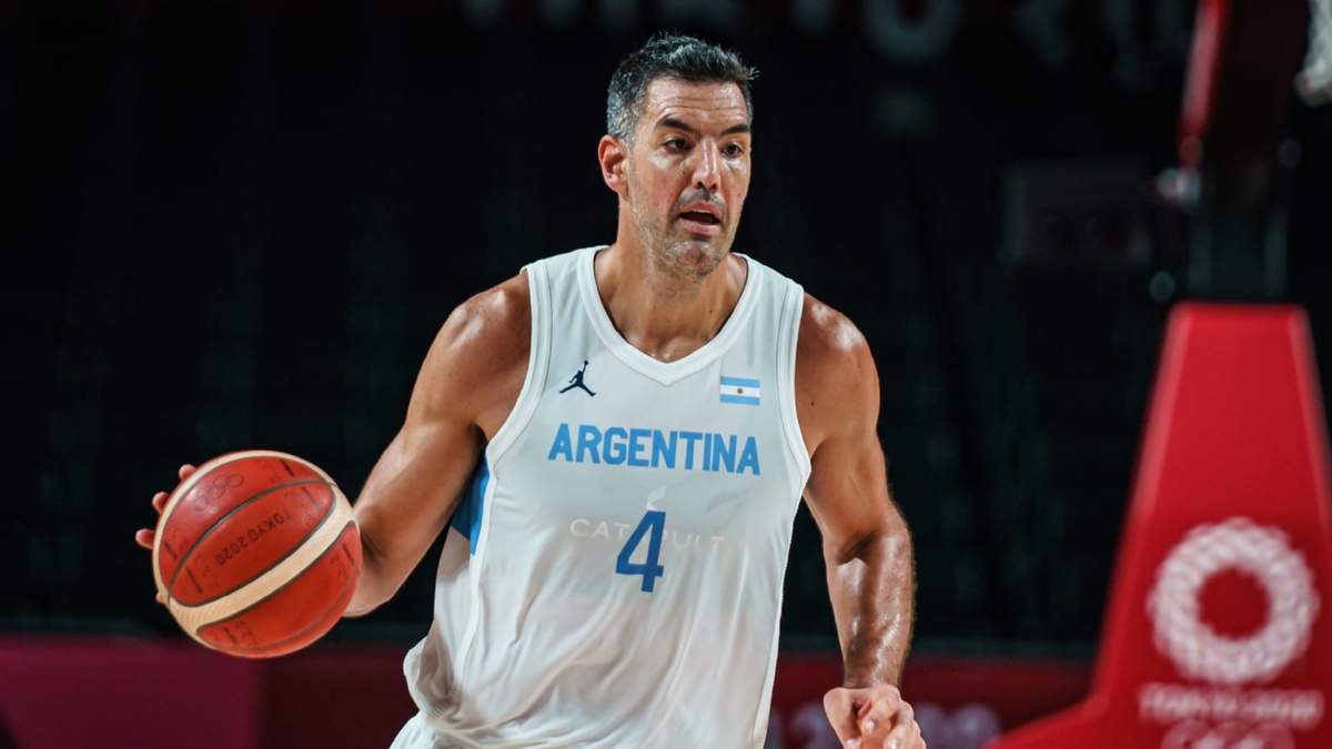 Luis Scola y la selección argentina de básquet se enfrentarán a España. Fuente: (Twitter)