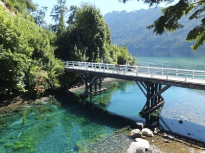 Piden por un puente nuevo para el río Correntoso