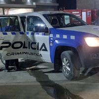 Una locura: tirotearon el Cuartel de Bomberos Voluntarios de Centenario