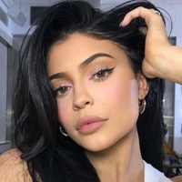 "¡Angelical!": Así luce Kylie Jenner en su nuevo posteo. ¡Inocentemente multimillonaria!