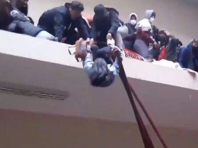 Captan la caída desde un cuarto piso de 11 estudiantes; mueren 6