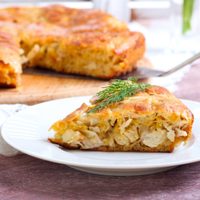 Tarta de pollo sin harina: la receta saludable para reciclar tu comida