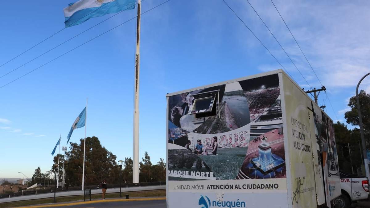 El ropero móvil estará desde el 12 al 22 de julio. Fuente (Municipalidad de Neuquén).