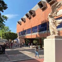 Facultad de Artes de la UNAM lamenta “irreparable pérdida” de Yaretzi, víctima de choque en el Metro