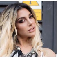 “Me grabó para que pierda la vergüenza”: el video de Stefy Xipolitakis ¡en el baño!