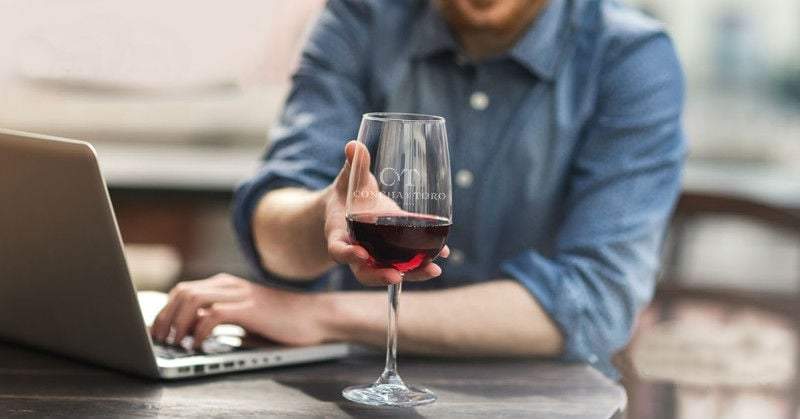 El vino está en el ranking de productos para aislamiento. Fuente. (Twitter)
