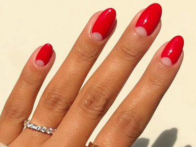 Nail Art: la manicura noventera que vuelve esta primavera con un toque elegante y minimalista