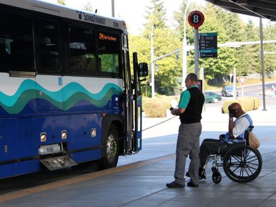 Transporte de larga distancia: eliminaron los pasajes gratuitos para personas con discapacidad