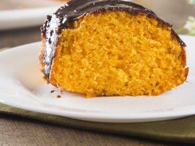 Postre de chocolate y zanahoria exprés: sin horno, listo en pocos minutos y con ingredientes fit