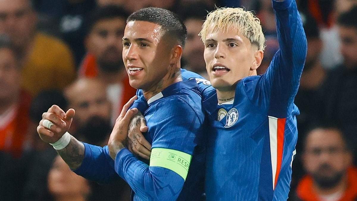 Enzo Fernández y Alejandro Garnacho..