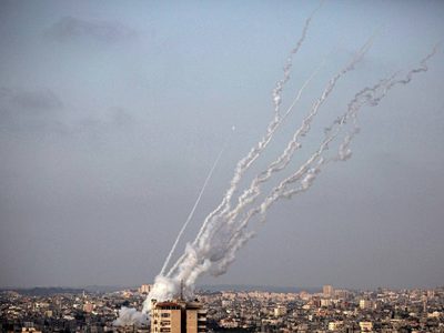 Bombardeos israelíes sobre Gaza dejan al menos 20 palestinos muertos, incluidos nueve niños
