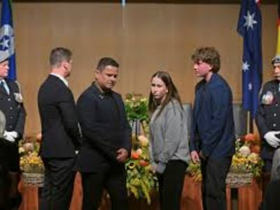 Familiares de víctimas de vuelo MH17 derribado en Ucrania conmemoran 10mo aniversario de la tragedia